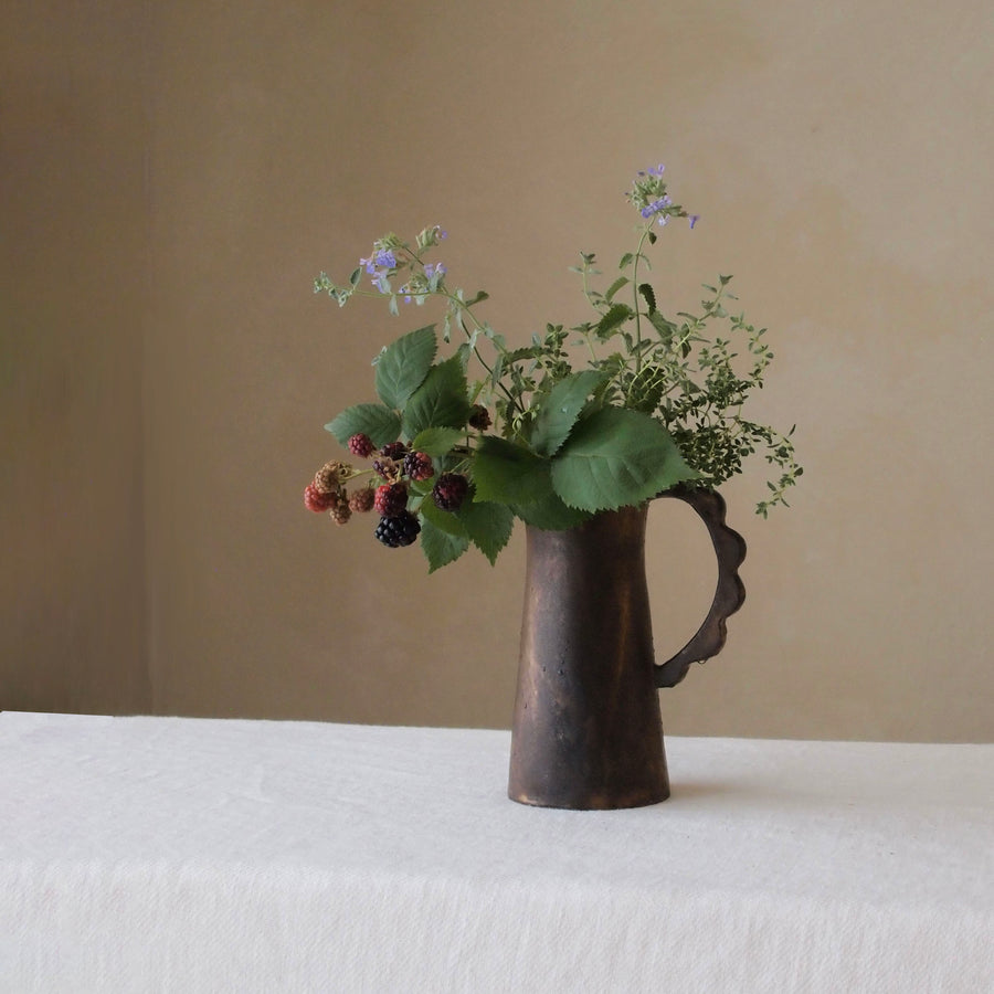 Vase No.4 | Gold